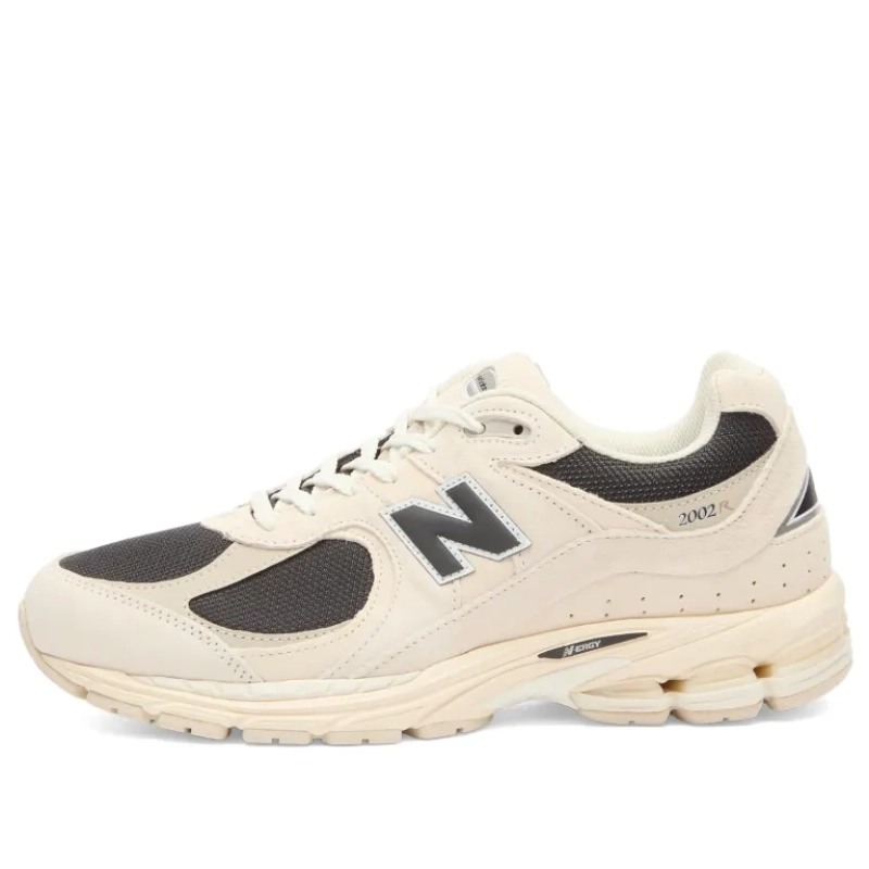 New Balance M2002R