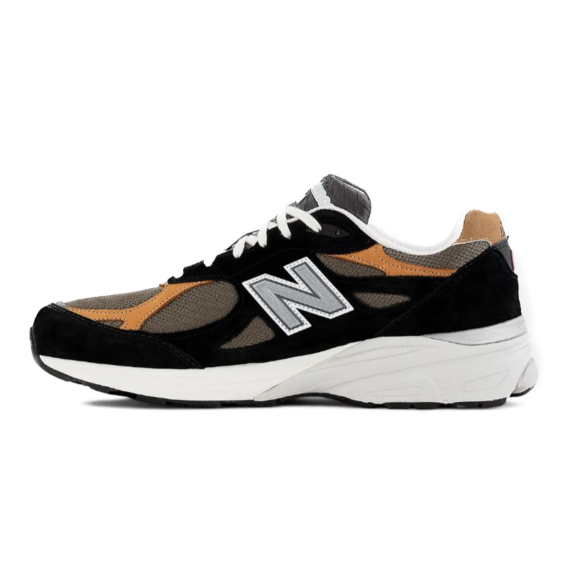 New Balance 990v3